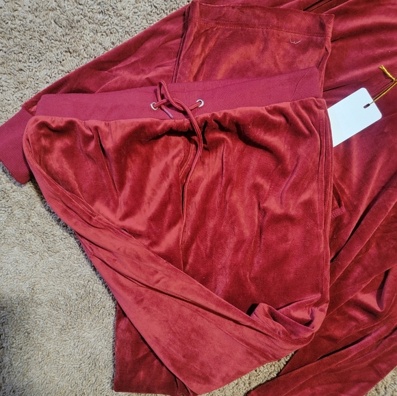 WOMENS TRACK SUIT - Picture 5 of 5